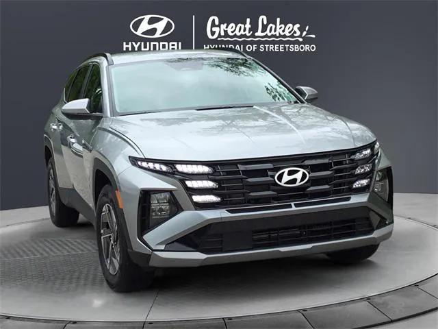 new 2025 Hyundai TUCSON Hybrid car, priced at $32,912