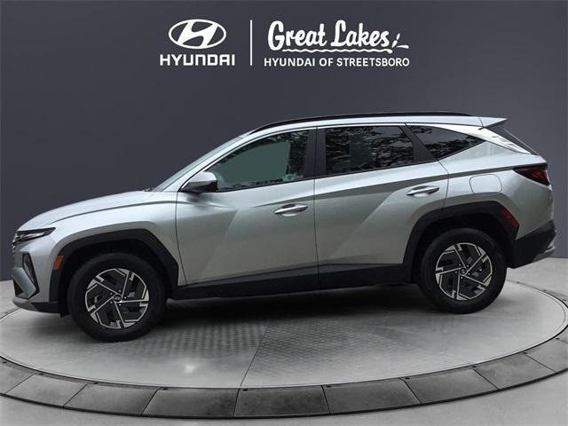 new 2025 Hyundai TUCSON Hybrid car, priced at $34,041