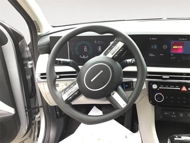 new 2025 Hyundai TUCSON Hybrid car, priced at $32,912