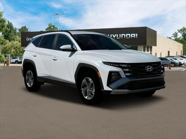 new 2025 Hyundai TUCSON Hybrid car, priced at $35,299