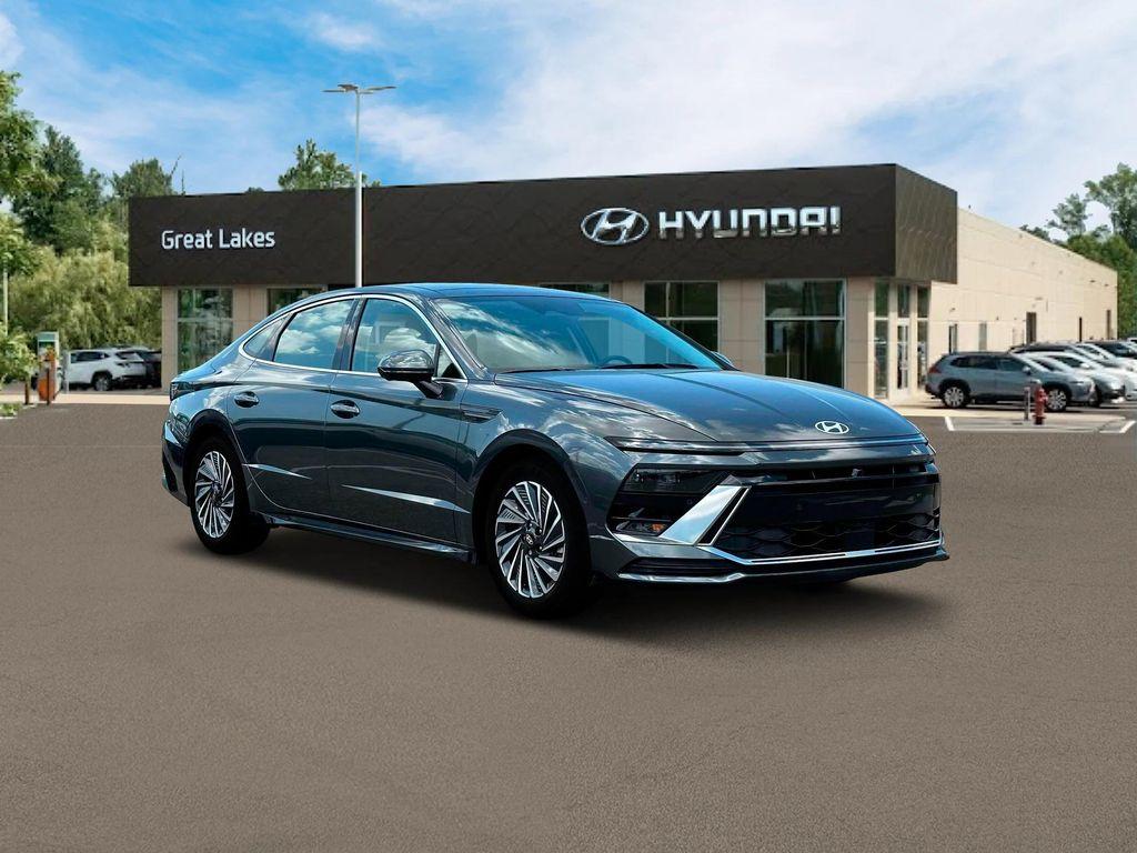 new 2025 Hyundai Sonata Hybrid car, priced at $35,000