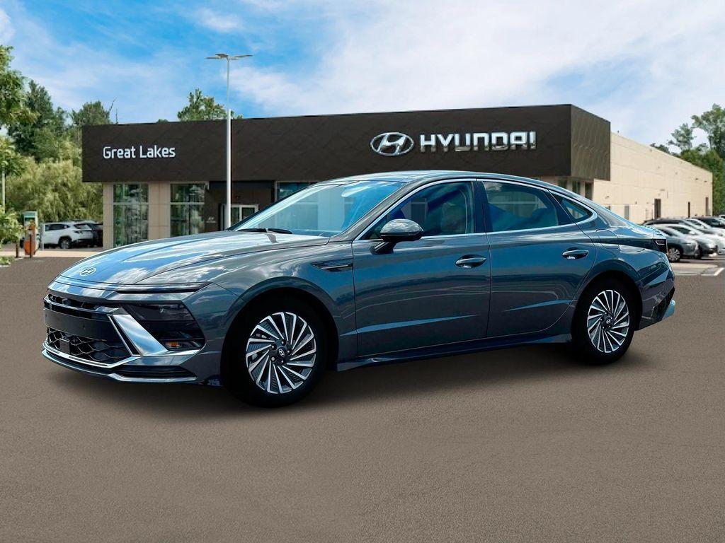 new 2025 Hyundai Sonata Hybrid car, priced at $35,000