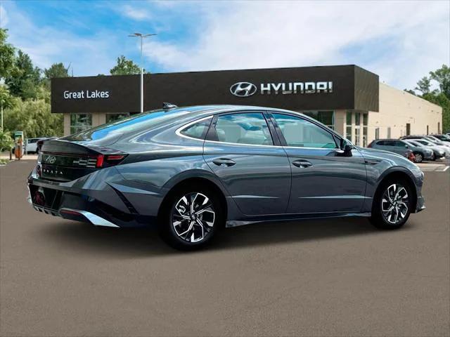 new 2025 Hyundai Sonata car, priced at $28,739