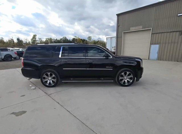 used 2019 GMC Yukon XL car, priced at $38,111