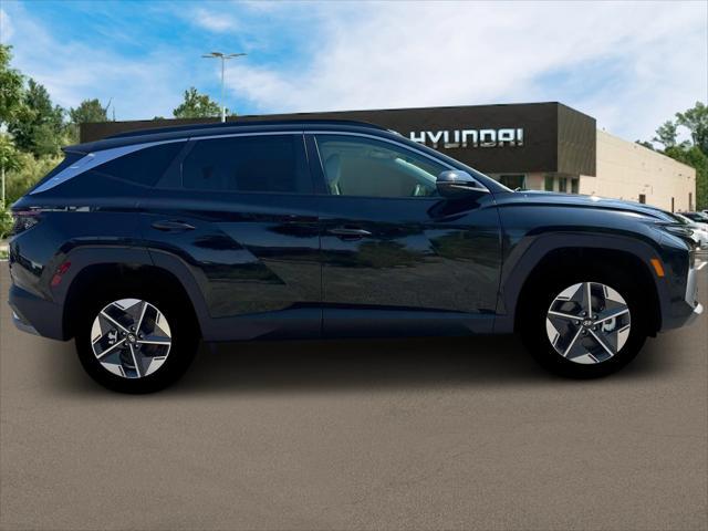 new 2025 Hyundai TUCSON Hybrid car, priced at $37,628