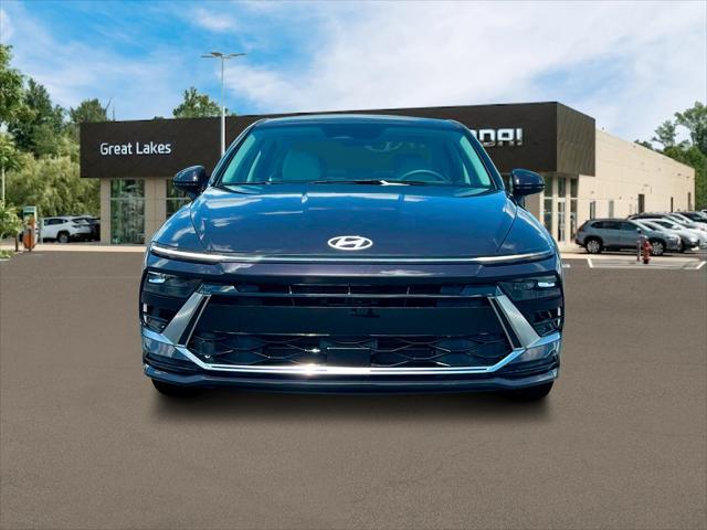 new 2025 Hyundai Sonata Hybrid car, priced at $32,543