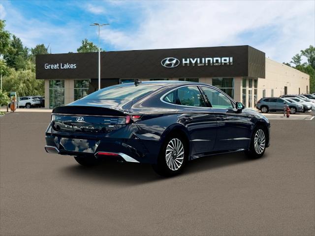 new 2025 Hyundai Sonata Hybrid car, priced at $32,543