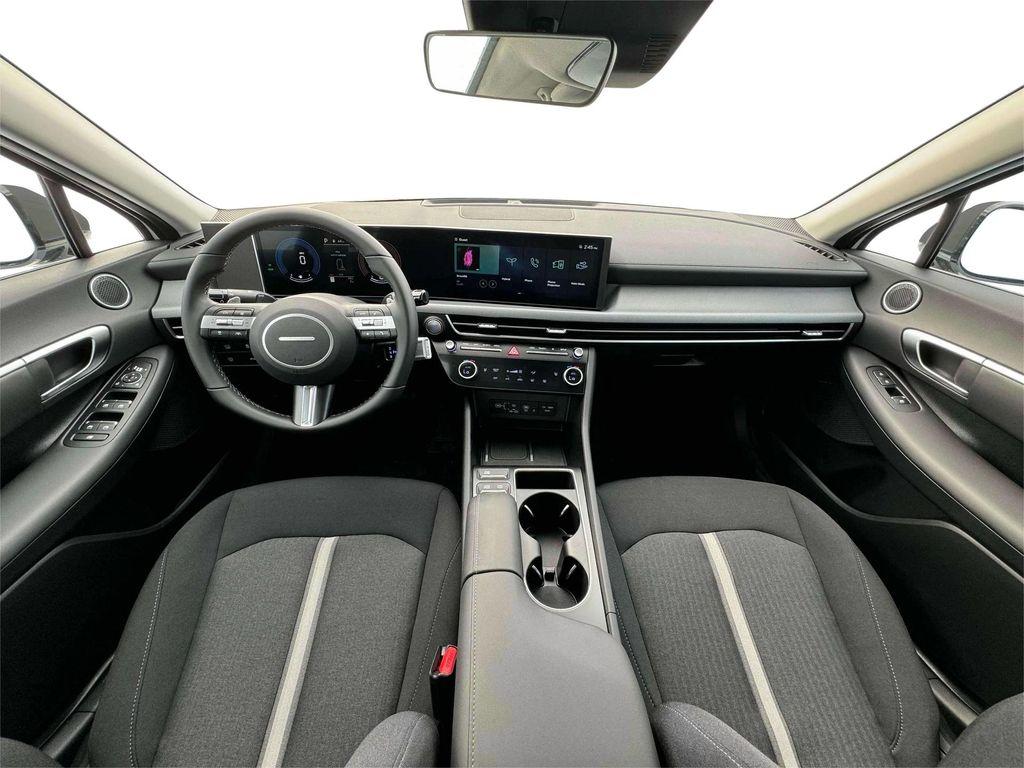 new 2025 Hyundai Sonata Hybrid car, priced at $28,793
