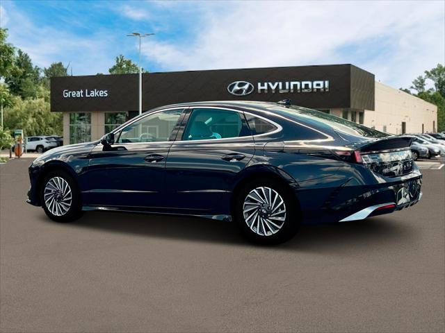 new 2025 Hyundai Sonata Hybrid car, priced at $32,543