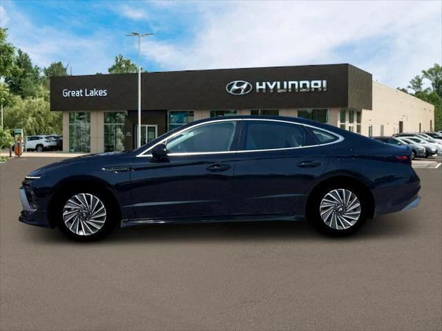 new 2025 Hyundai Sonata Hybrid car, priced at $32,383