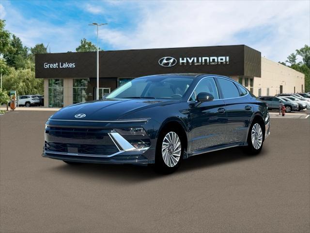 new 2025 Hyundai Sonata Hybrid car, priced at $32,383