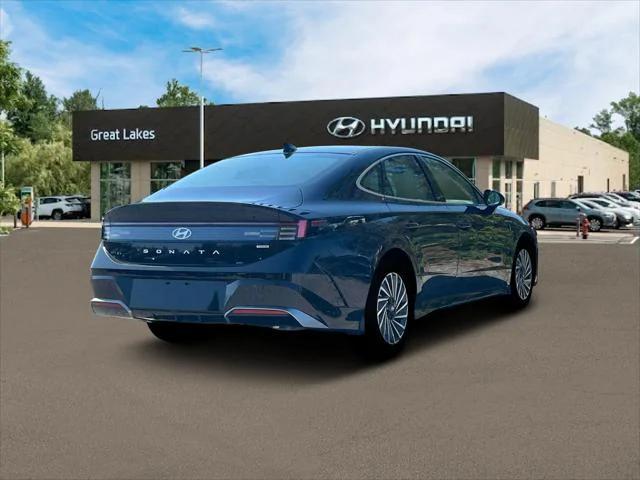 new 2025 Hyundai Sonata Hybrid car, priced at $32,383