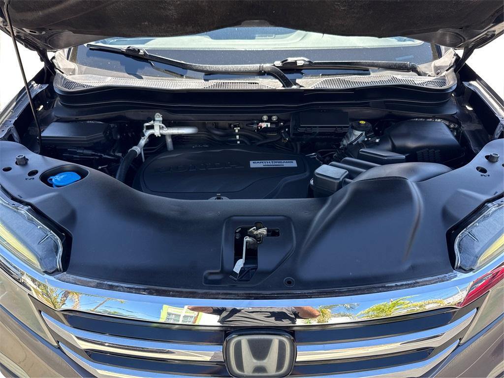 used 2017 Honda Pilot car, priced at $23,595