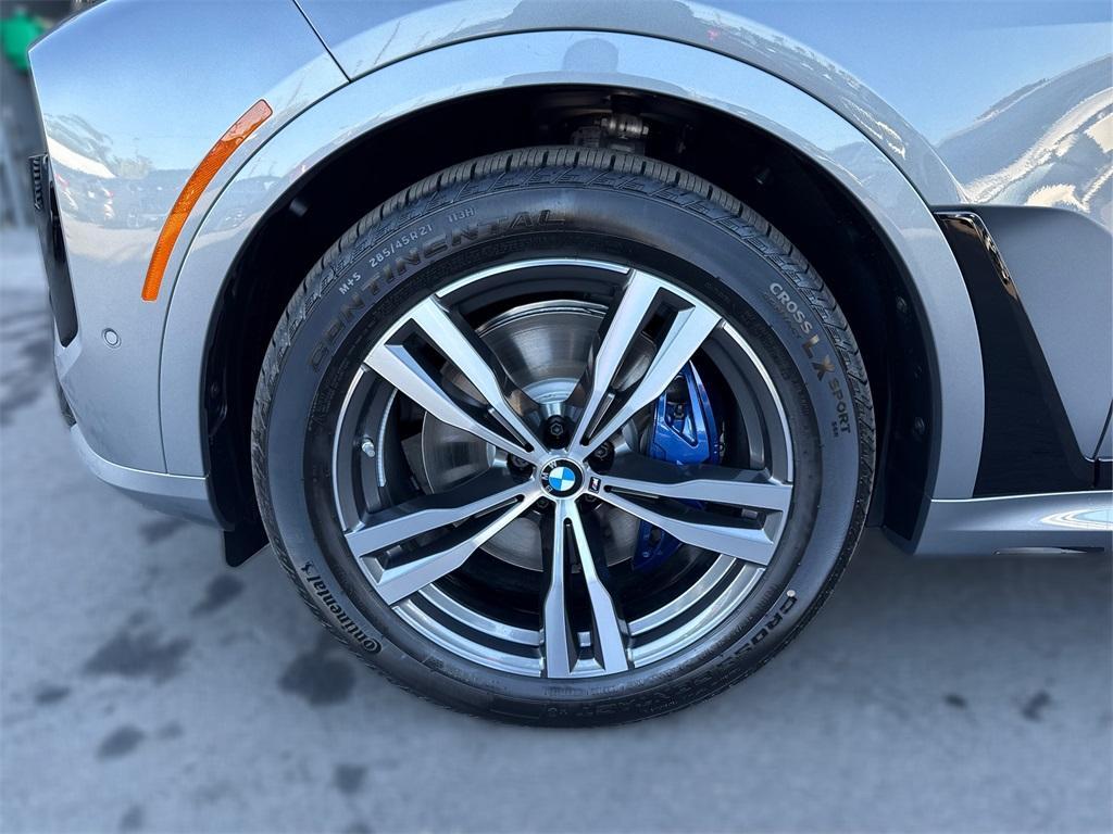new 2026 BMW X7 car, priced at $121,790