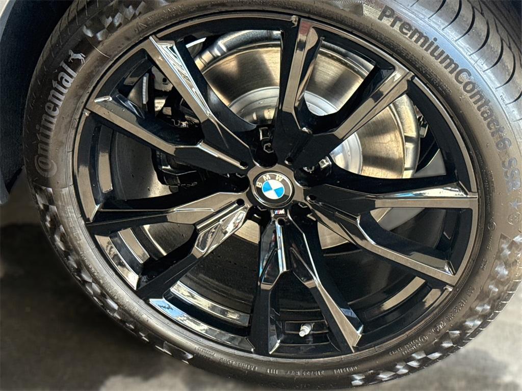 new 2026 BMW X7 car, priced at $121,425