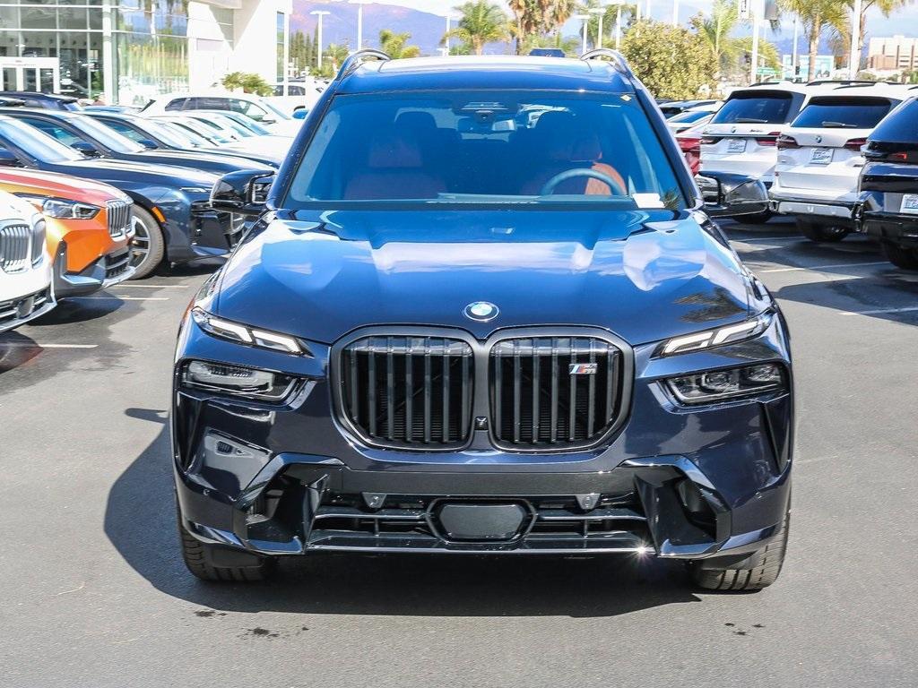 new 2025 BMW X7 car, priced at $118,905