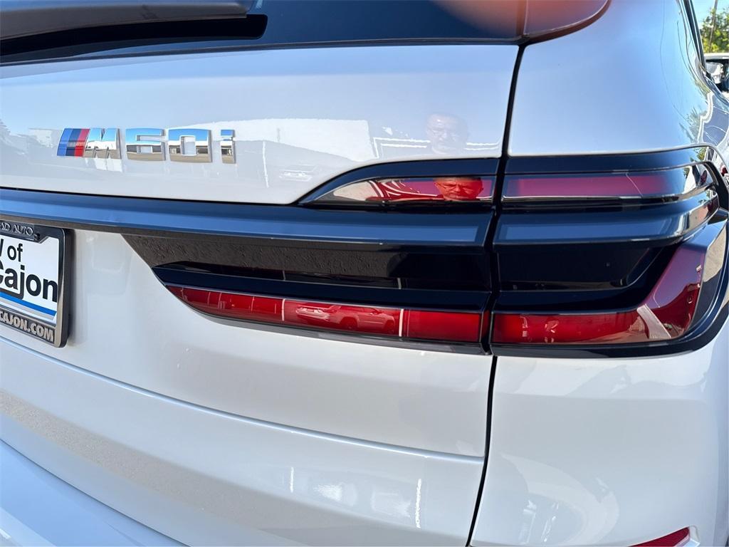 new 2026 BMW X7 car, priced at $119,075