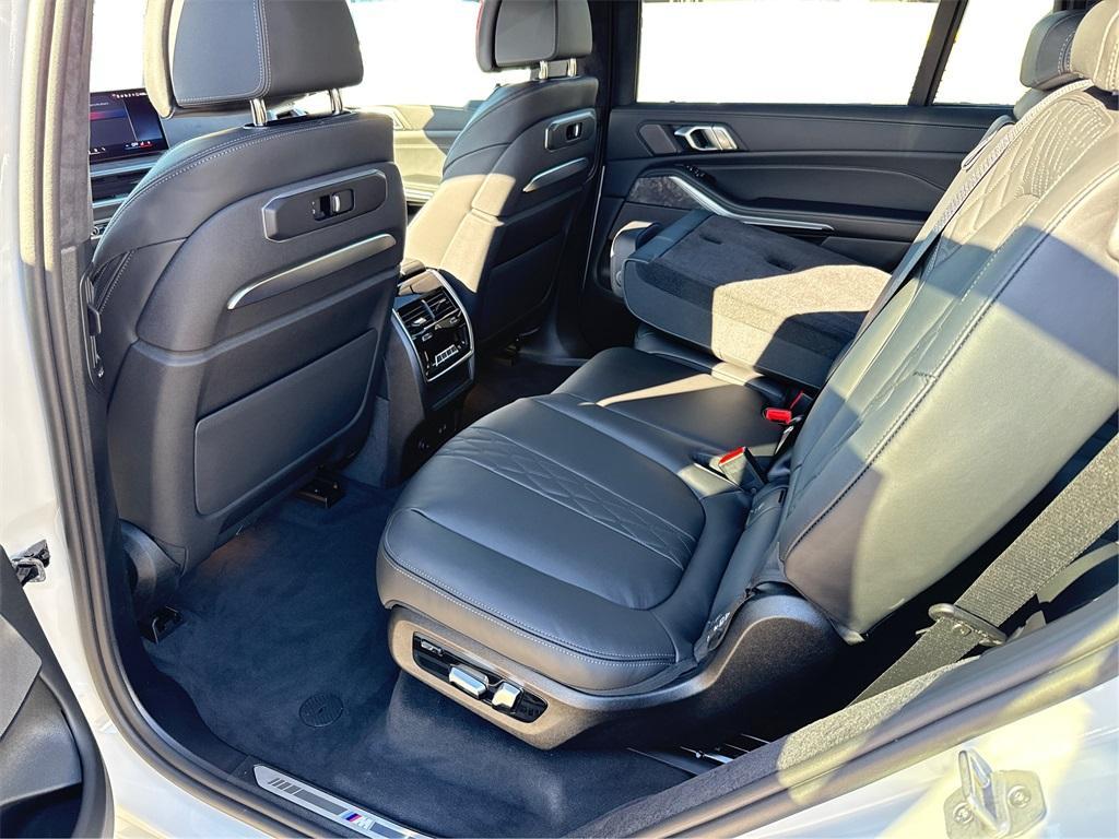 new 2026 BMW X7 car, priced at $119,075
