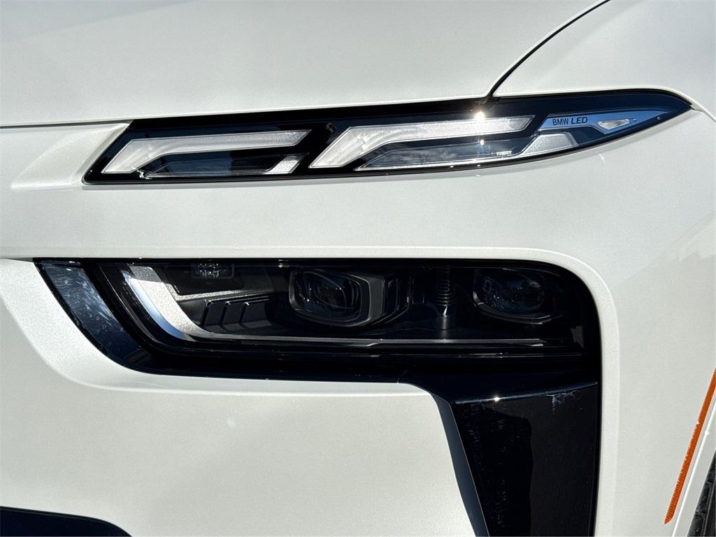 new 2026 BMW X7 car, priced at $119,075