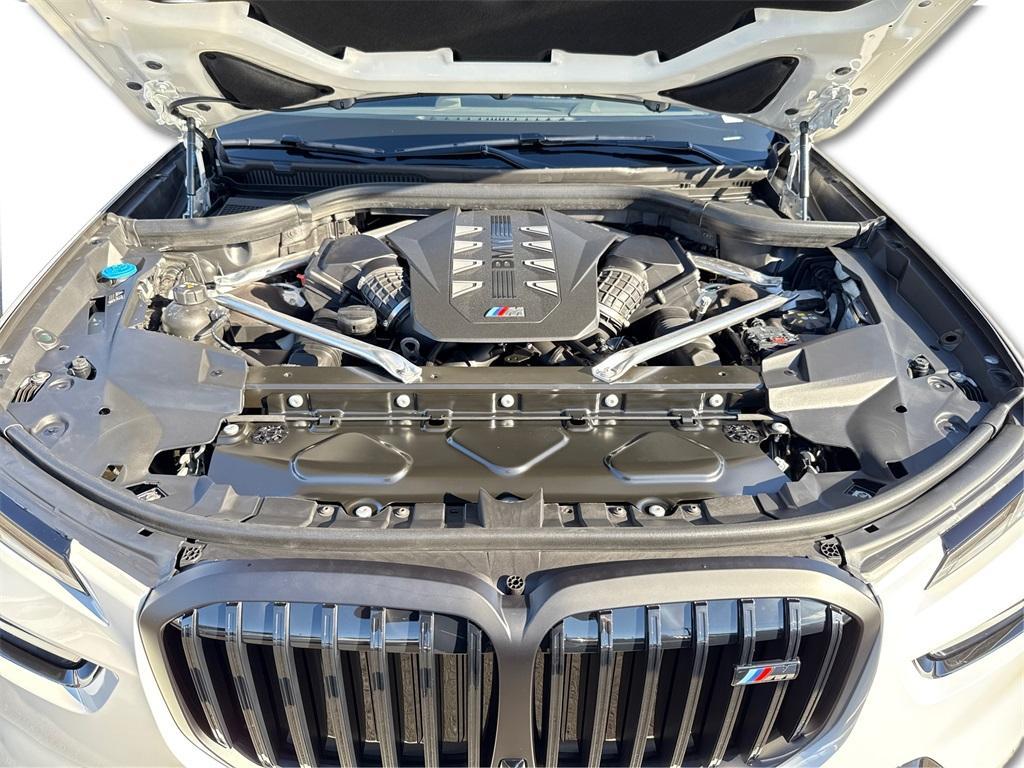 new 2026 BMW X7 car, priced at $119,075