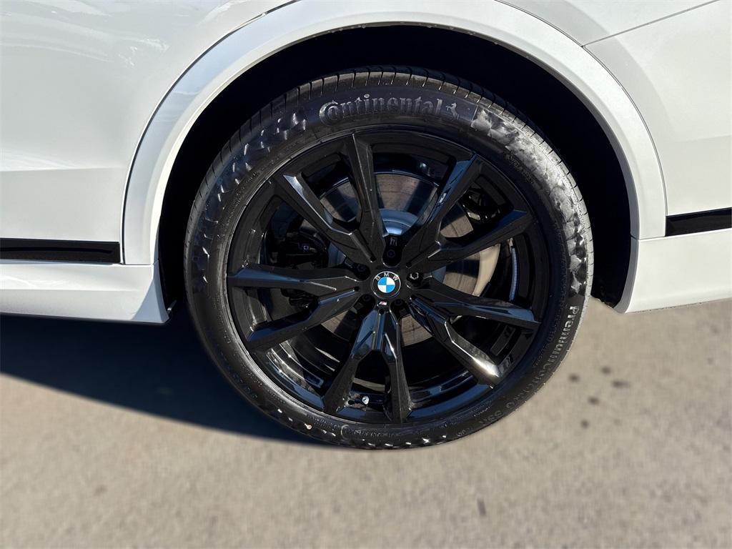 new 2026 BMW X7 car, priced at $123,475