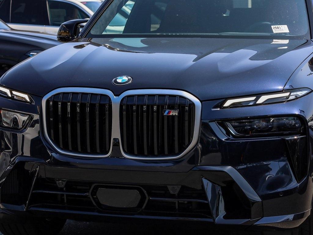 new 2025 BMW X7 car, priced at $118,770