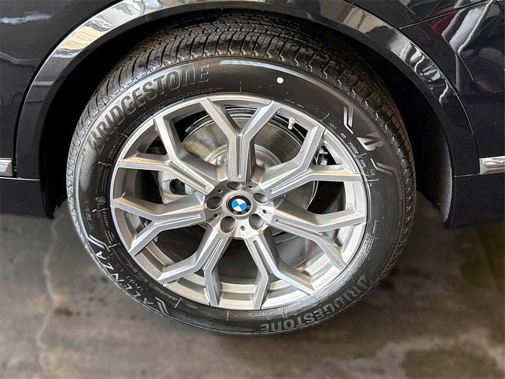 new 2026 BMW X7 car, priced at $91,515