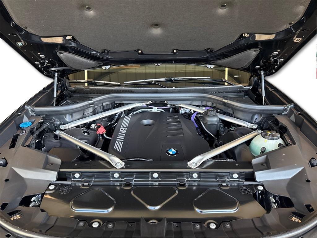 new 2026 BMW X7 car, priced at $91,515