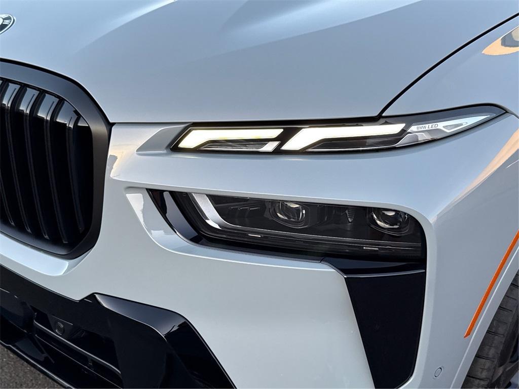 new 2026 BMW X7 car, priced at $101,015