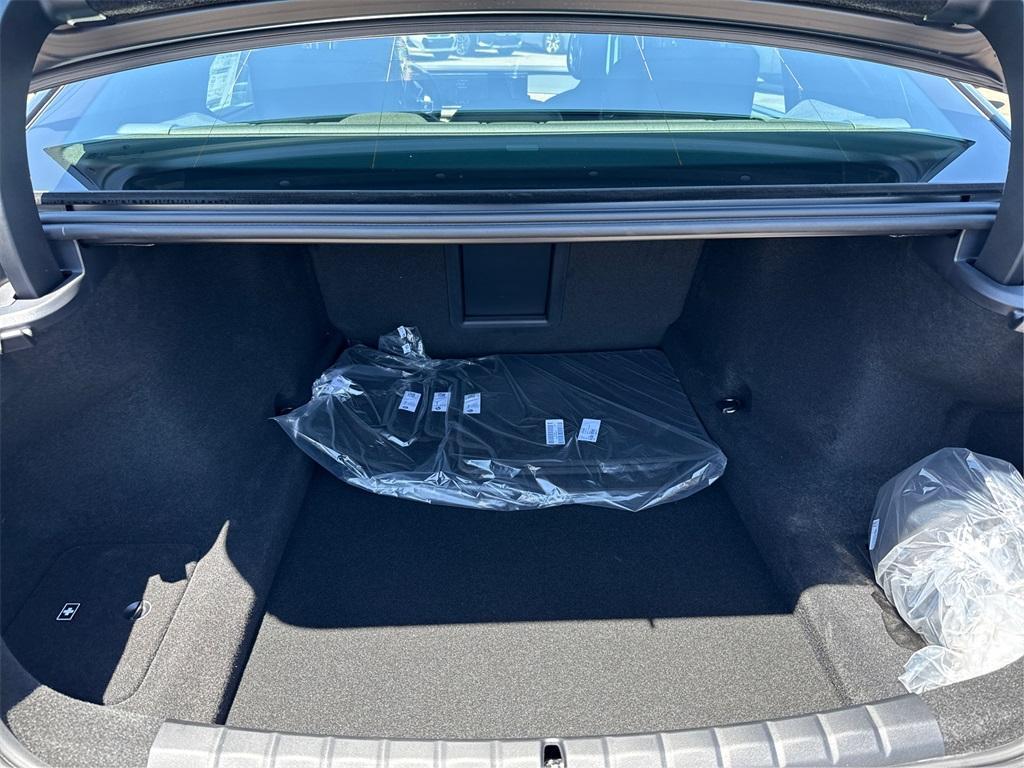 new 2025 BMW 760 car, priced at $154,555