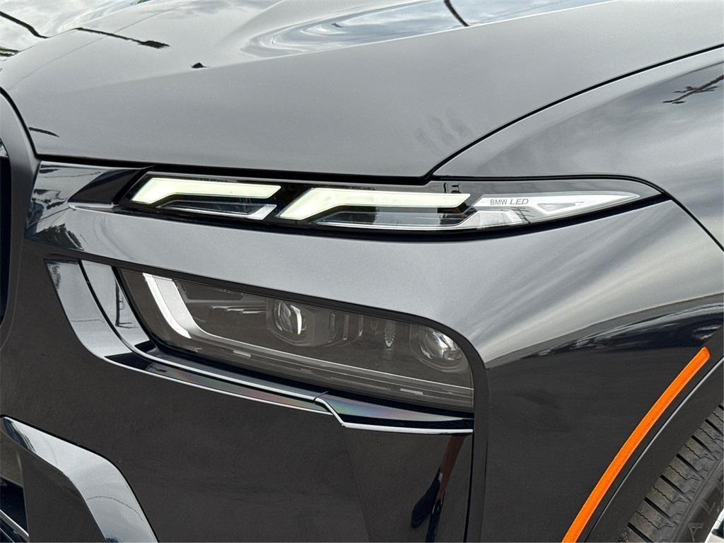 new 2026 BMW X7 car, priced at $119,075