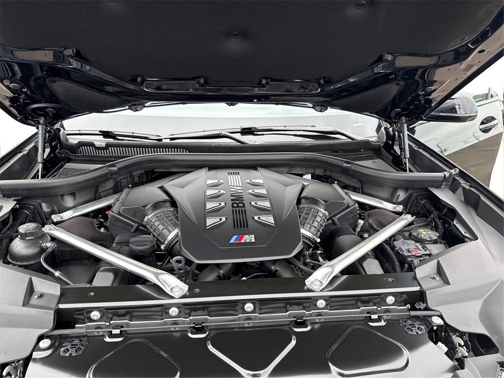 new 2026 BMW X7 car, priced at $119,075