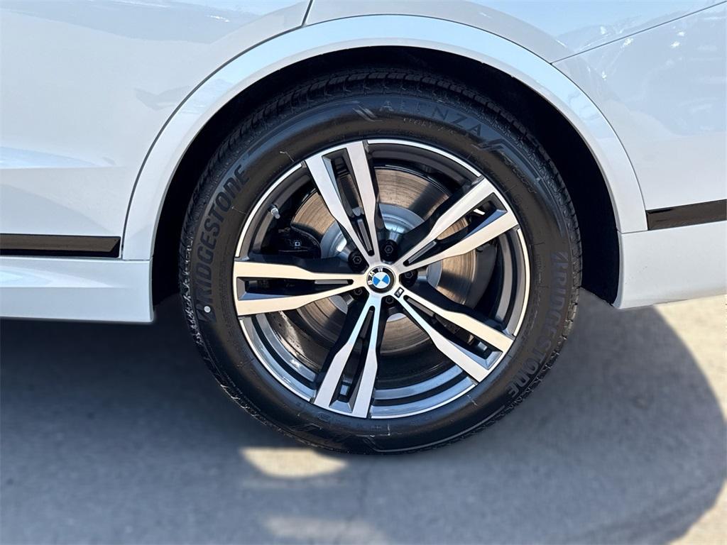 new 2026 BMW X7 car, priced at $121,575