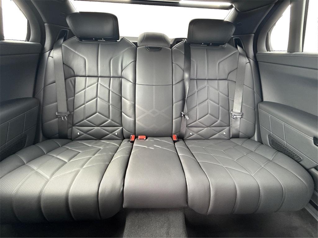 new 2025 BMW 760 car, priced at $147,925