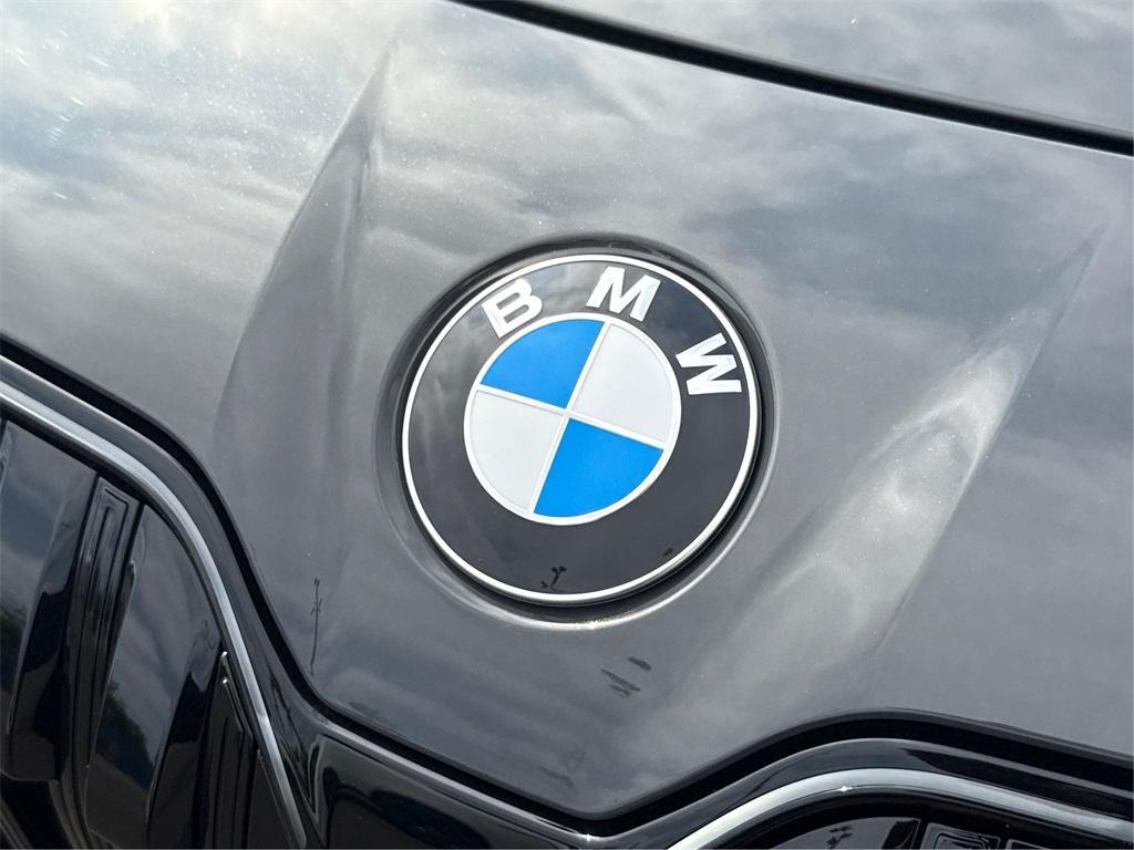 new 2025 BMW 760 car, priced at $147,925