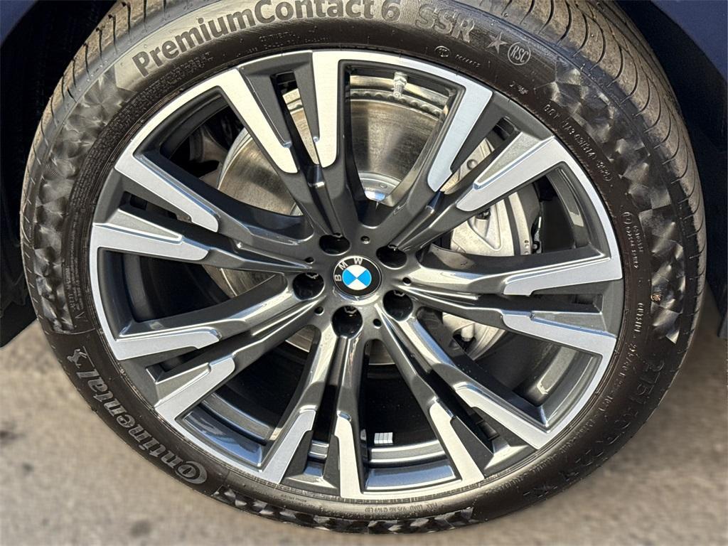 new 2026 BMW X7 car, priced at $99,115