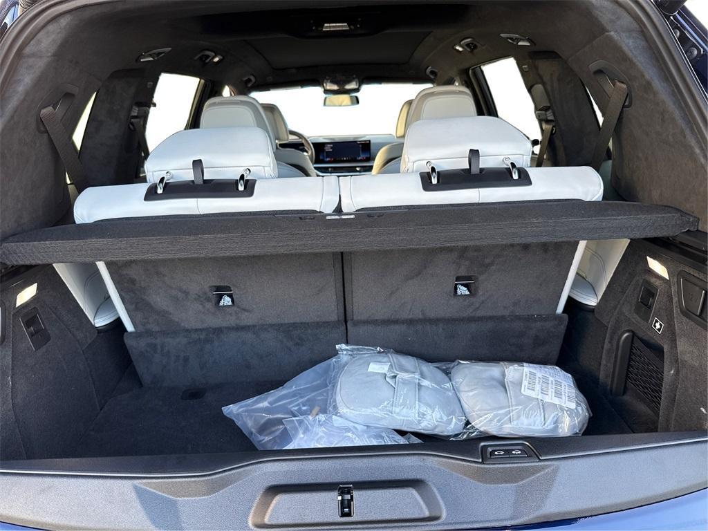 new 2026 BMW X7 car, priced at $99,115