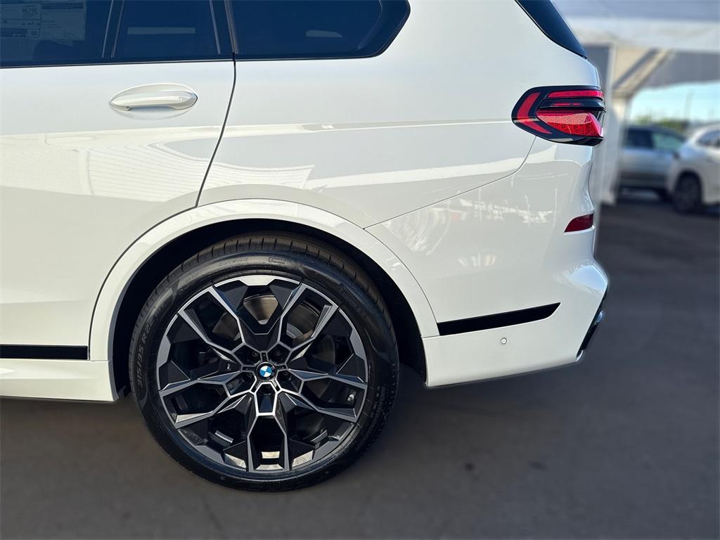 new 2026 BMW X7 car, priced at $121,575