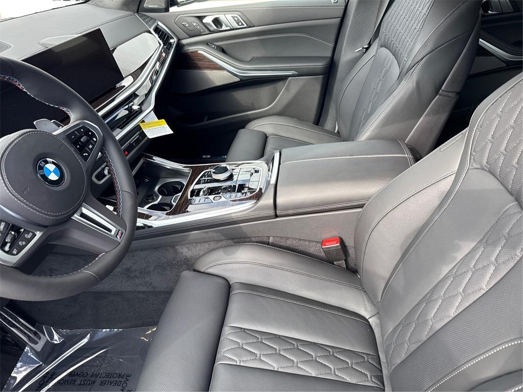 new 2026 BMW X7 car, priced at $121,575