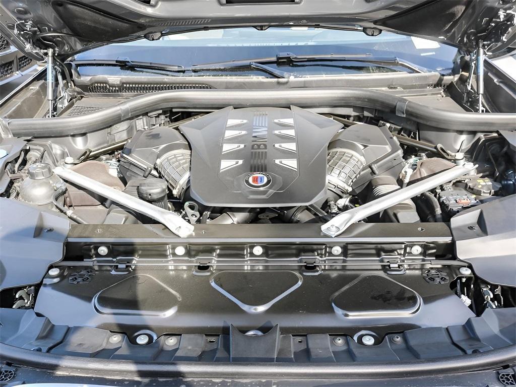 new 2025 BMW ALPINA XB7 car, priced at $159,145