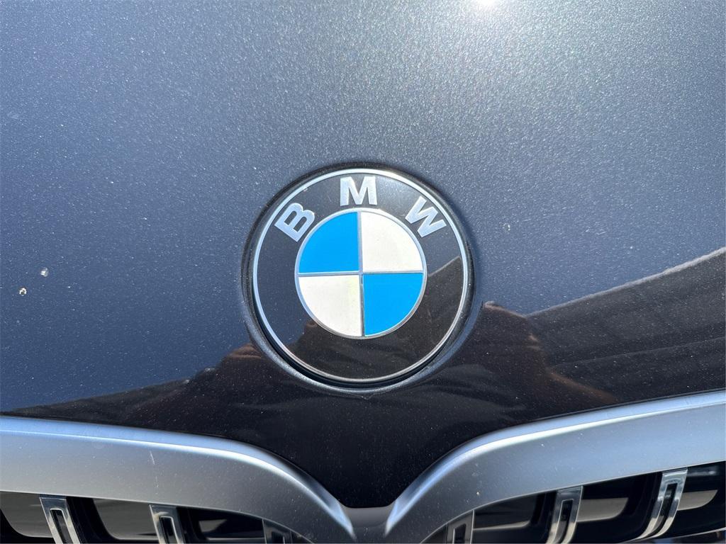 new 2025 BMW X7 car, priced at $90,250