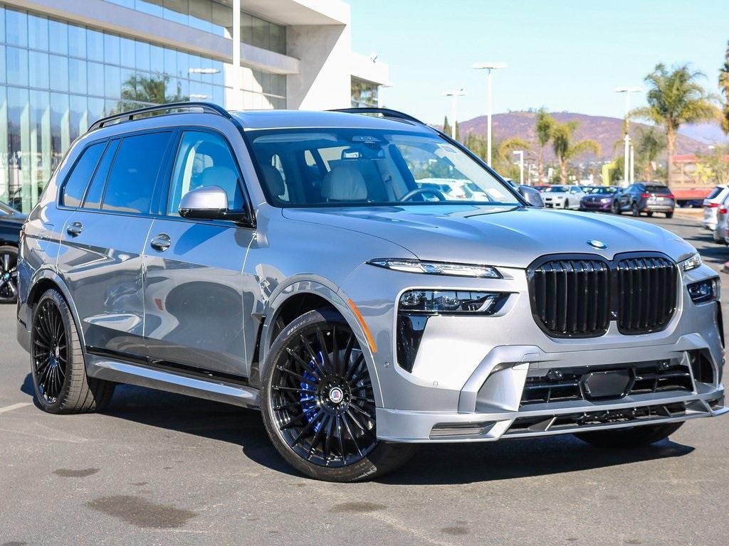 new 2025 BMW X7 car, priced at $159,145