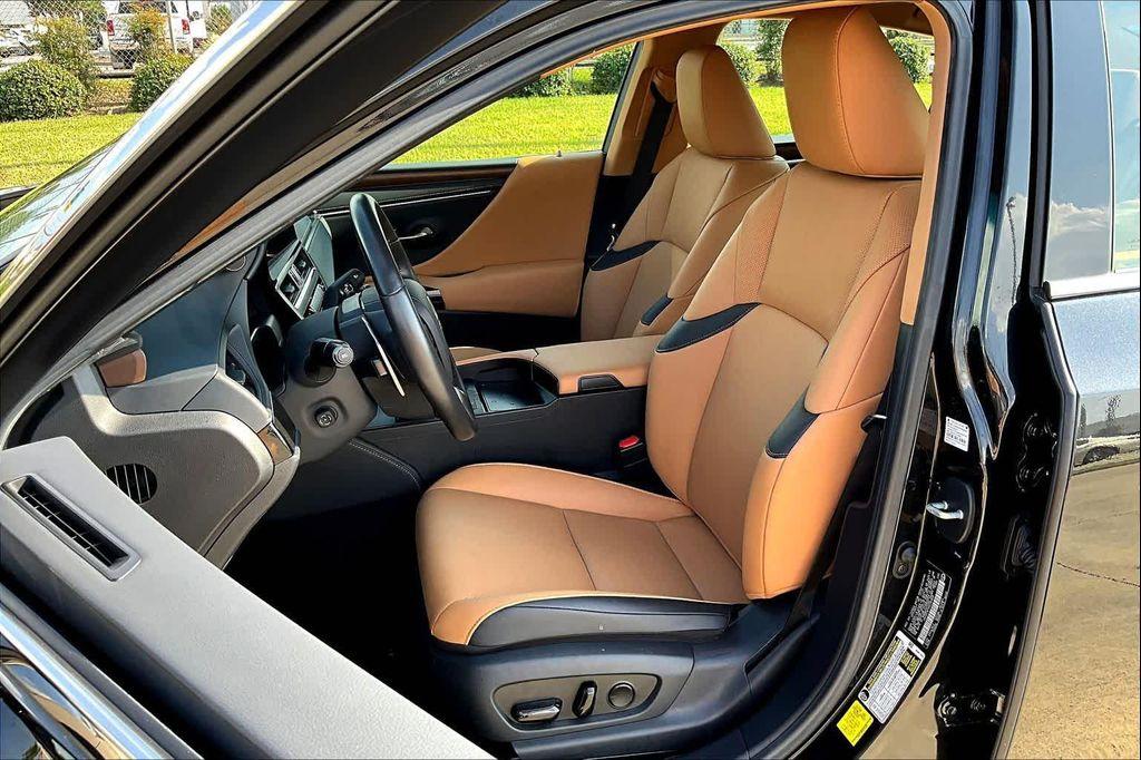 used 2025 Lexus ES 350 car, priced at $46,995