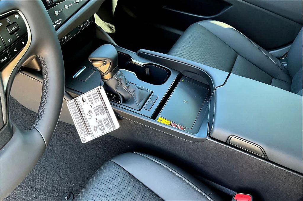 new 2025 Lexus ES 350 car, priced at $50,709