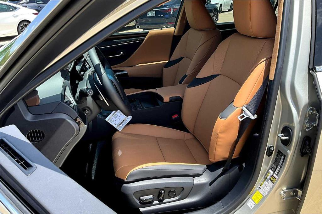 new 2025 Lexus ES 350 car, priced at $49,179