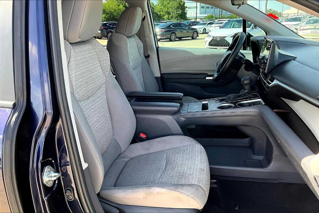 used 2023 Toyota Sienna car, priced at $34,995