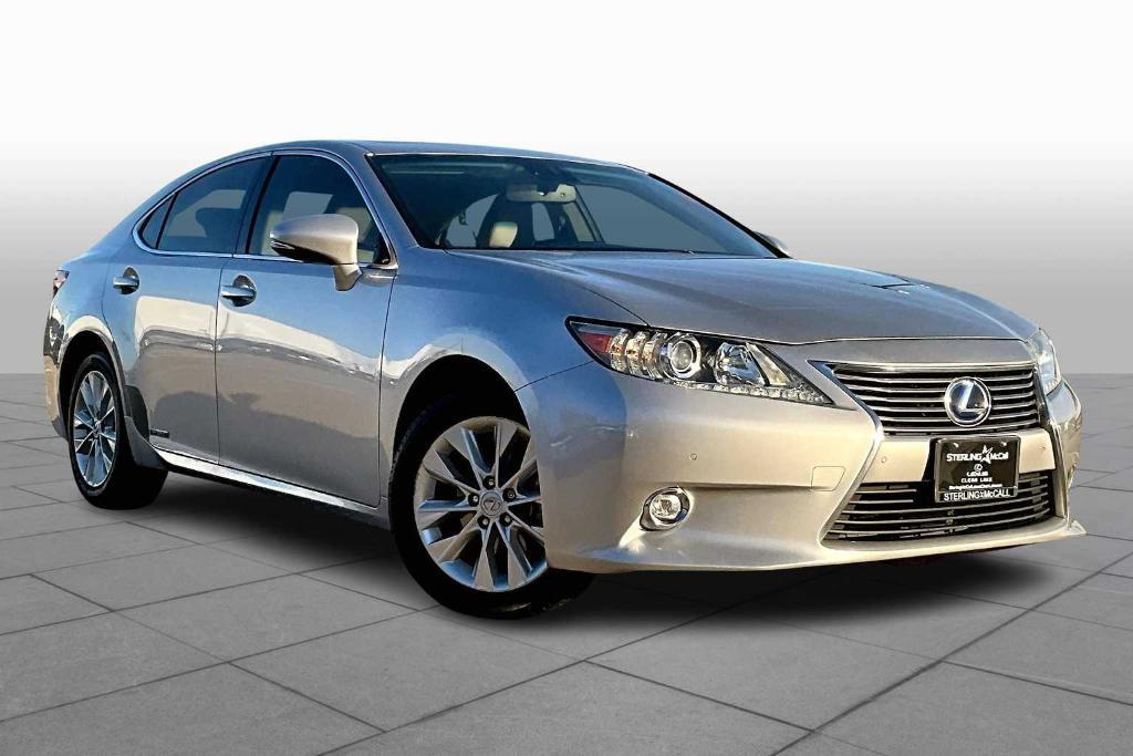 used 2014 Lexus ES 300h car, priced at $15,895