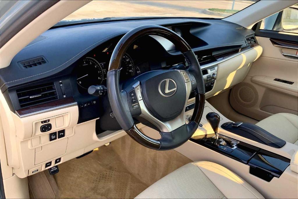 used 2014 Lexus ES 350 car, priced at $15,995