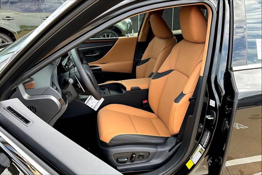 new 2025 Lexus ES 350 car, priced at $49,709