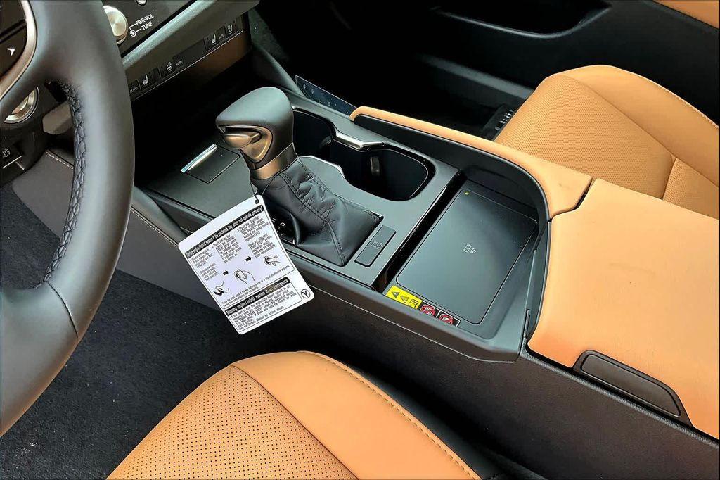 new 2025 Lexus ES 350 car, priced at $49,709